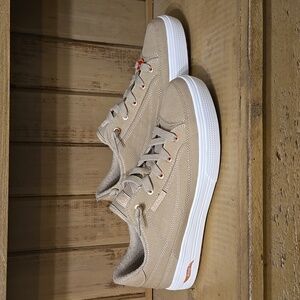 Skechers Air Cooled Arch Fit Sneakers Size 10 Wide Taupe